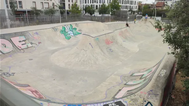 image of Skatepark de Nanterre, spot of Glisse Urb